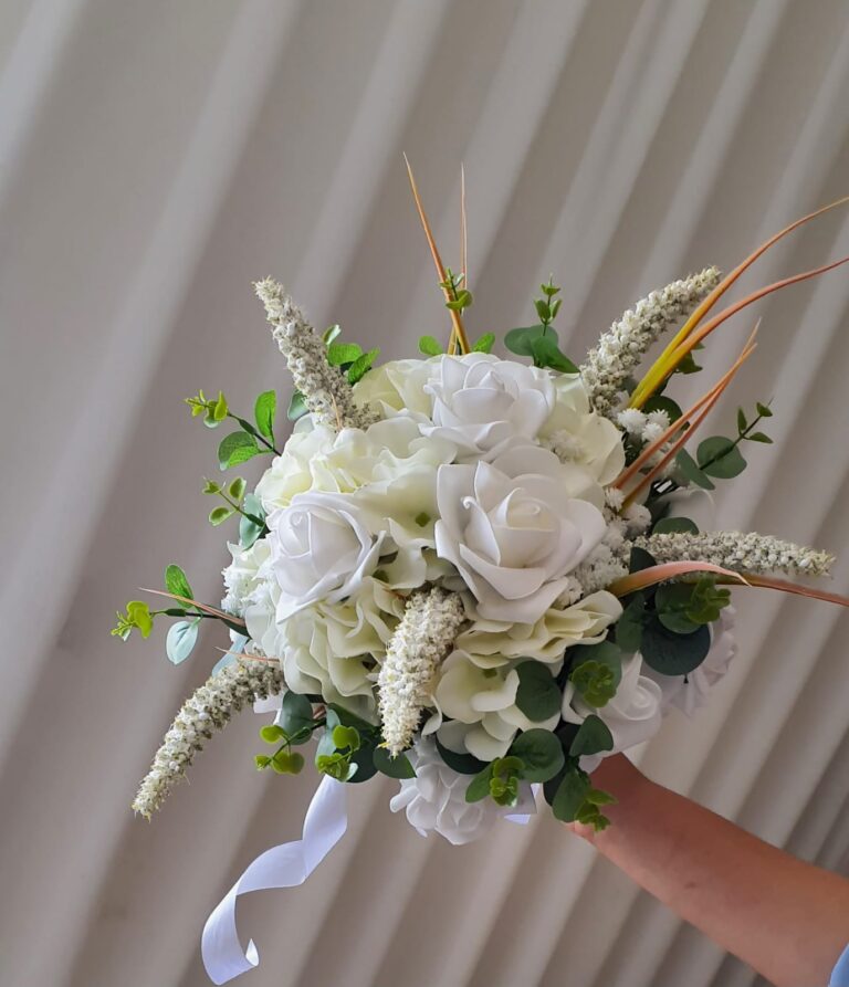 זר פרחים לכלה לחתונה בהזמנה אישית