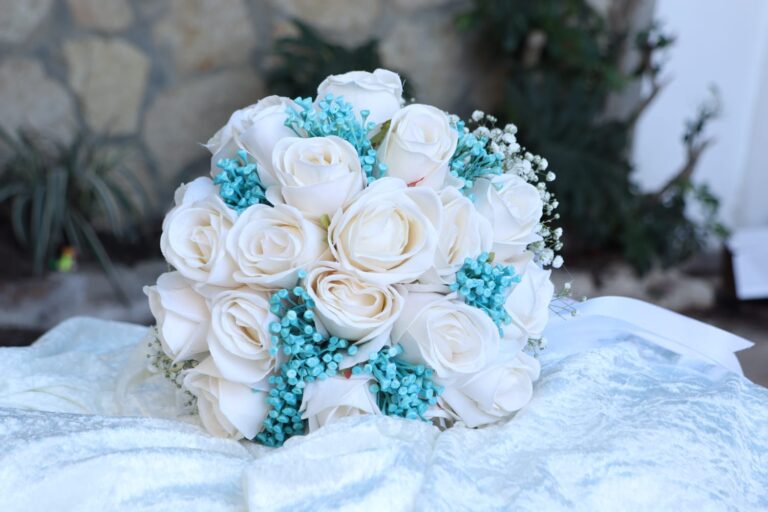 חנות פרחים סחלבים בשילוב לדים